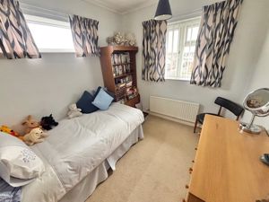 Bedroom- click for photo gallery